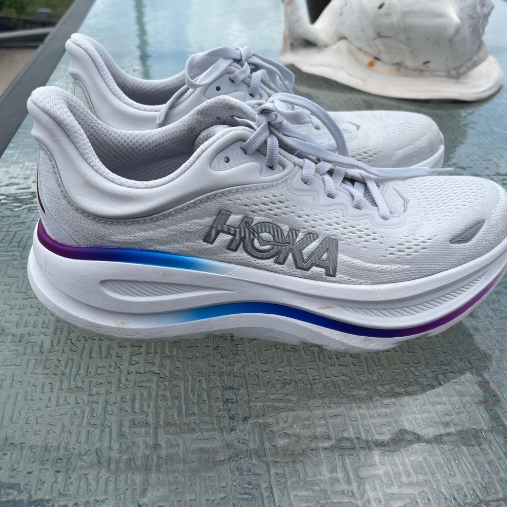 Hoka Bondi 9 Women's White and Purple Athletic Shoes Size 8